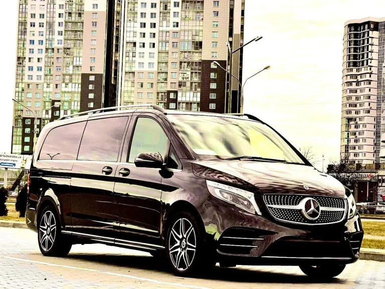 Mercedes v class1